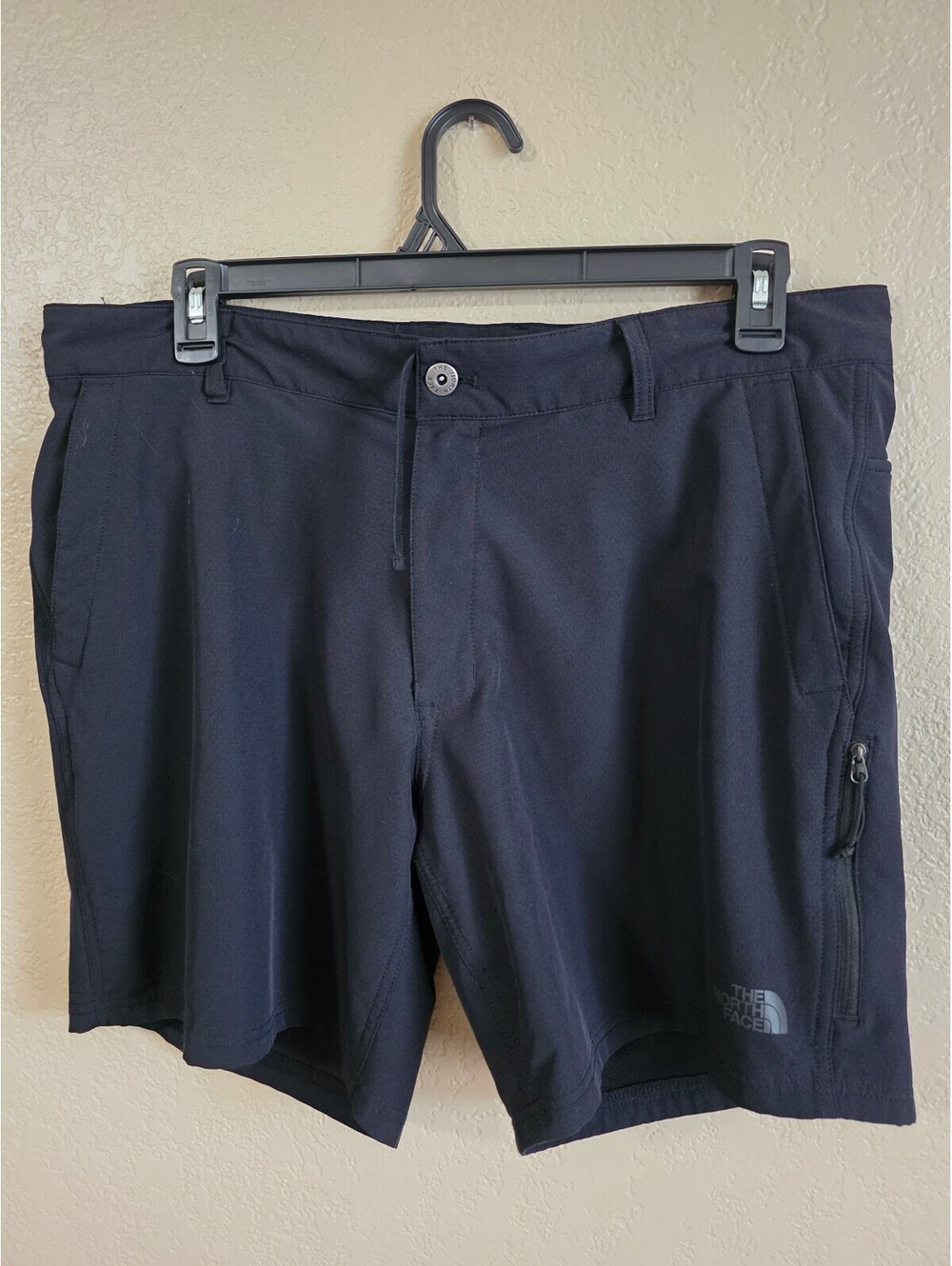 The North Face Men's Rolling Sun Packable Black Cargo Shorts Size 38 Waist